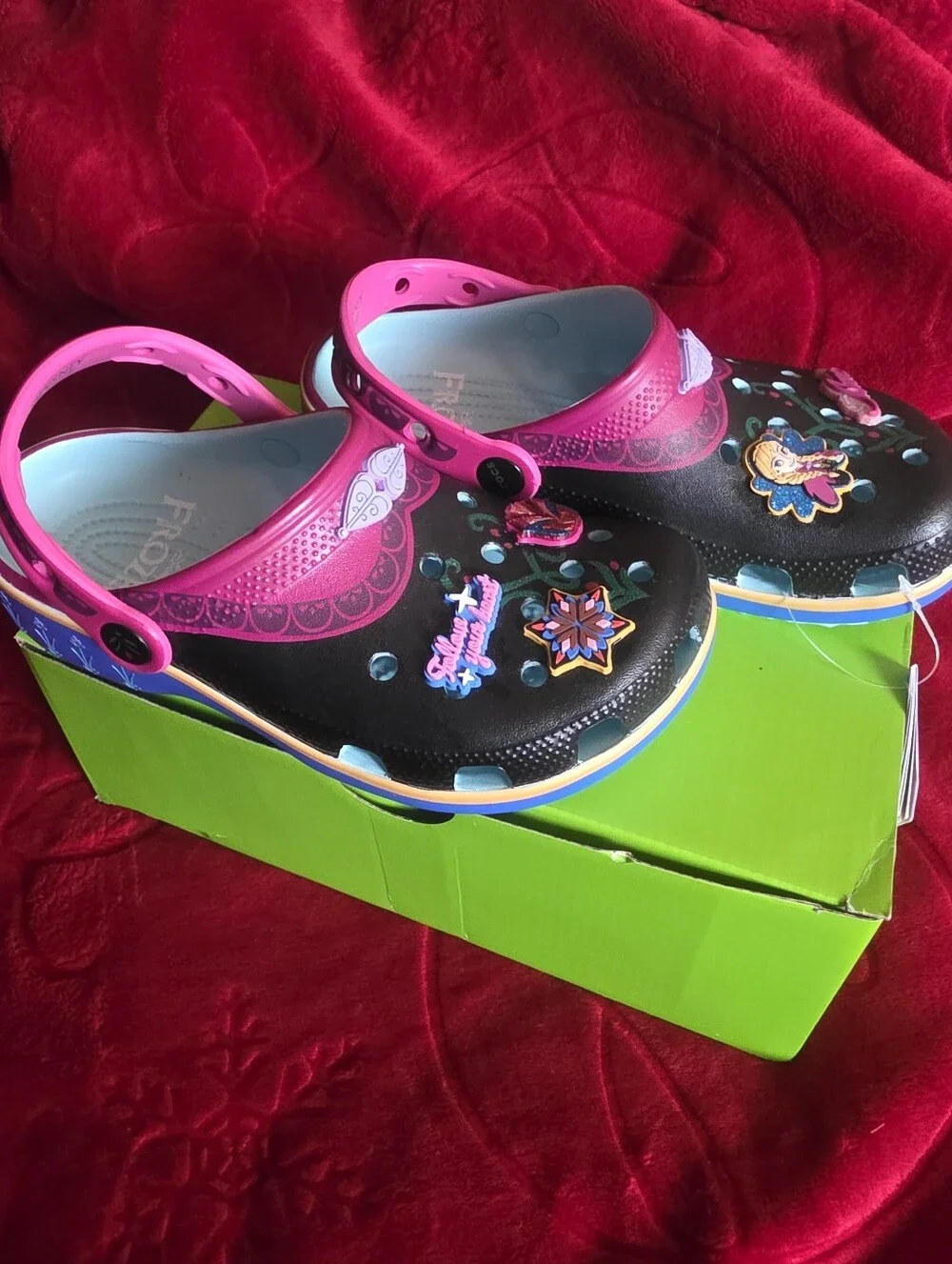 CROCS children slip